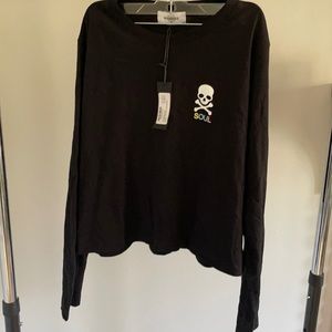 ❗️NEVER WORN ❗️LONG SLEEVE TEE🚨